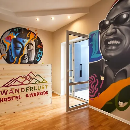 Wanderlust Hostel Riverside-3